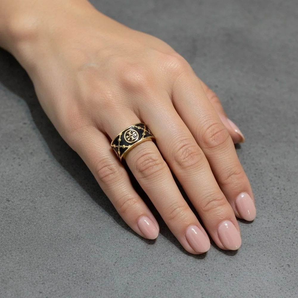 Tory Burch Icon double T monogram ring Black and Gold size 8